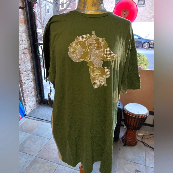 Men's T-Shirt African Map Design Style  w/a Tye-Dye on the Sides - Picture 1 of 4